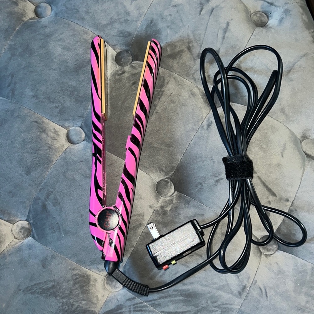 CHI straightener